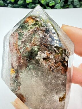 Garden (Lodolite) Quartz Tower
 -     Island Paradise